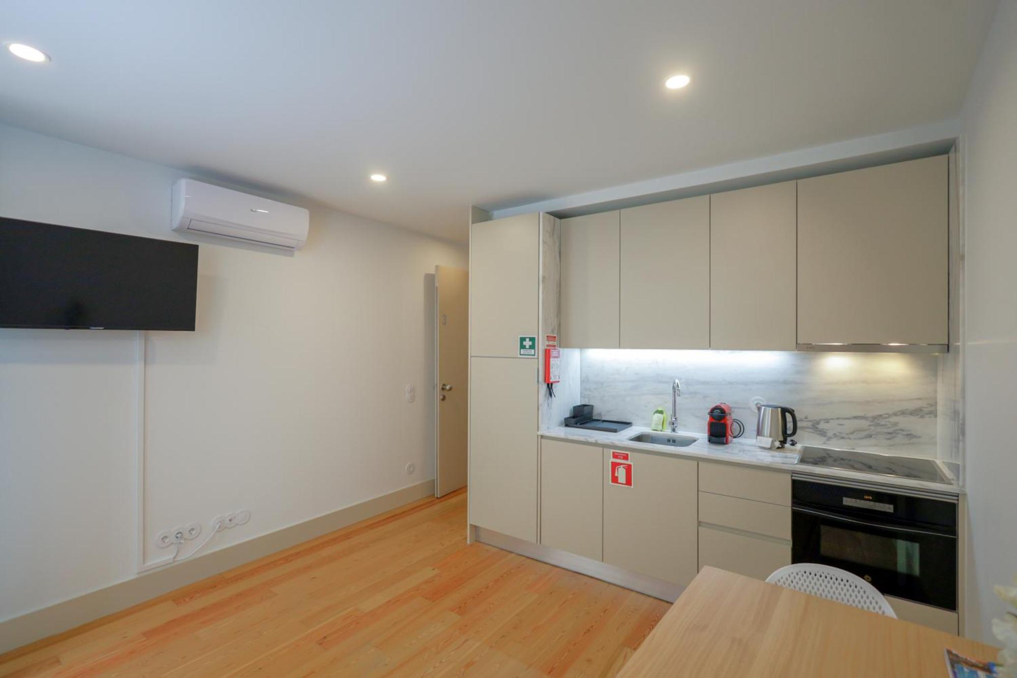 Martires Sweet Apts By Portocityhosts Номер фото